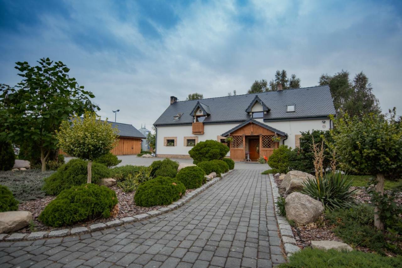 Tatarska Zagroda - Agroturystyka Dolina Baryczy Noclegi - Domek Jelonek Krosnice Esterno foto